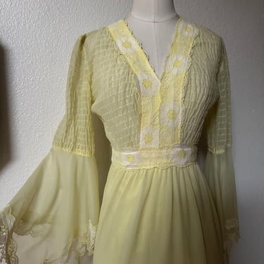 Vintage 60s Hostess Feminine Butter Yellow Lace Floral Empire Maxi Dress; 60s Chiffon Hostess Dress; 60s Chiffon Sheer Maxi Angel Sleeves M 