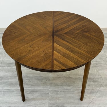 Mid-Century Modern Walnut Dining Table W/3-Extensions & Table Pads ~ By Stanley   (SHIPPING NOT FREE) 