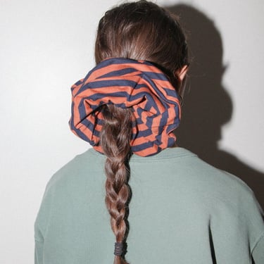 KkCo Grande Scrunchie - Rust &amp; Navy