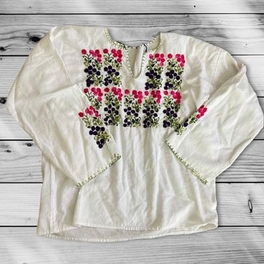 Vintage Hand Embroidered Mexican Pull Over Blouse 100 Percent Cotton by LeChalet