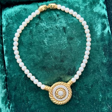 French Pearl Pendant Necklace