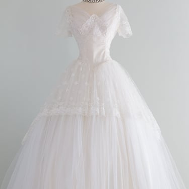 Vintage 1950's Princess Wedding Dress With Full Lace and Tulle Skirt / Waist 26"