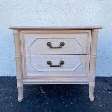 Vintage Faux Bamboo Nightstand FREE SHIPPING - One White Wash Broyhill End Table Hollywood Regency Coastal Furniture 