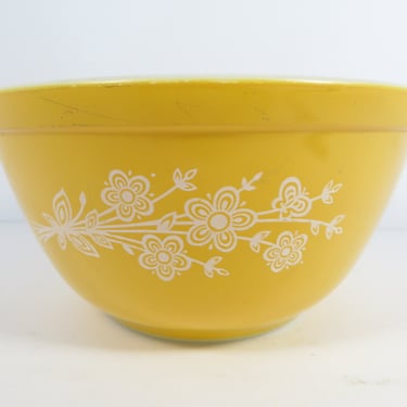 Vintage Butterfly Gold Pyrex 402 Mixing Bowl - Yellow Pyrex Butterfly Gold 402 
