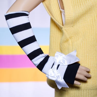 Striped Arm Warmers with a Large Bow / Fingerless Gloves 