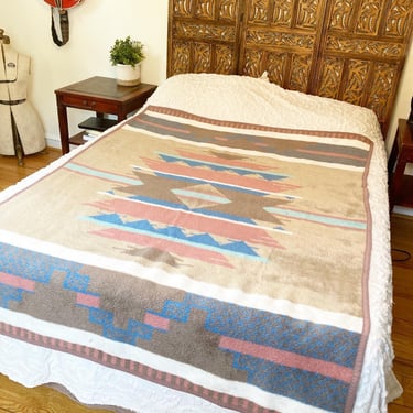 Vintage 80's Aztec Native Southwestern Blanket Throw Geometric Made In Spain 75 x 56" 