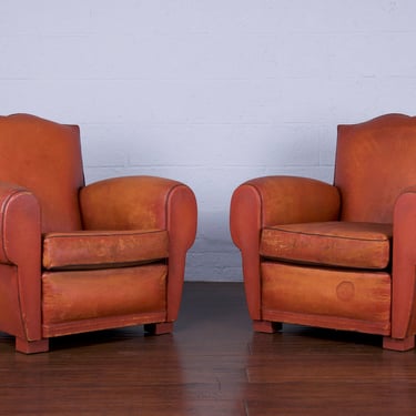 1950s French Art Deco Traditional Mustache Back Leather Club Chairs - A Pair 