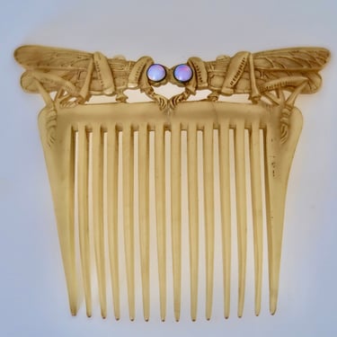 French Art Nouveau Figural Grasshoppers Locusts Horn Hair Comb, Insect Motif Hair Decoration 
