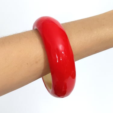 Chunky Vintage 80s 90s Red Lacquered Wood Statement Bangle 