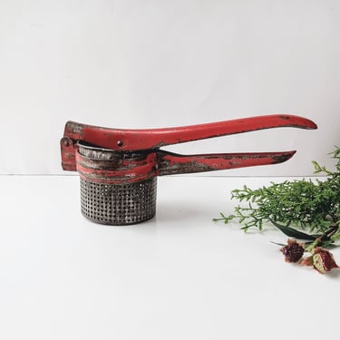 Retro Metal Red Handle Potato Ricer Masher/ Handheld Rustic Kitchen Tool/ Mid Century Primitive Chippy Rustic Farmhouse Country Cottage 