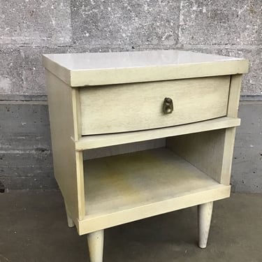 Whitewash MCM Side Table (Seattle)