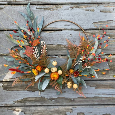 Lambs Ear Fall wreath with orange and cream berries, rust dried grasses, autumn ferns, Fall hoop wreath, storm door wreath 