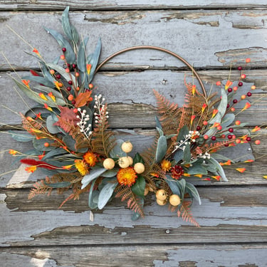 Lambs Ear Fall wreath with orange and cream berries, rust | Nova ...