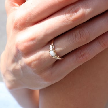 Lovely Vintage Gold Petite Opal Ring