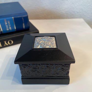 First Nations Resin Lidded Trinket Box with Silver Native Design | Boma Native Square Container with Lid 