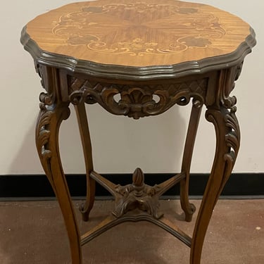 Vintage French Louis XV Style Floral Satinwood Inlaid  End Table