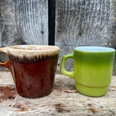 1970s Mugs -- Green Mug -- Brown Mug -- Vintage Mugs -- Vintage 70s Mugs - Green Vintage Mug - Brown Ceramic Vintage Mug - Made in USA Mugs 