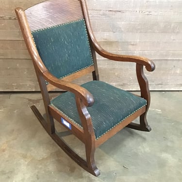 Antique Quartersawn Oak Rocking Chair (Tacoma)