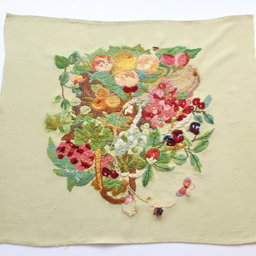 Vintage Crewel Embroidery Floral Bouquet on Chartreuse Rayon - Cushion Cover Pillow Case 
