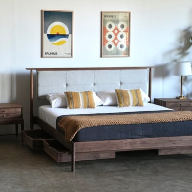 Mid Century Modern Platform Storage Bed / King Size Solid Wood upholstered headboard bed frame 