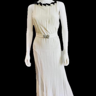 Iconic Joan Crawford - Vintage 1930s Ivory Silk Crepe Dress w/Black Velvet Ribbon Detail - 2/4 