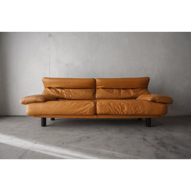 Post Modern Italian Leather Alanda Sofa by Paolo Piva for B&B Italia 