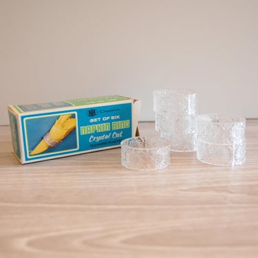 midcentury napkin rings, set of 6, crystal cut plastic napkin rings, midcentury table decor, vintage holiday table decor, retro table decor 