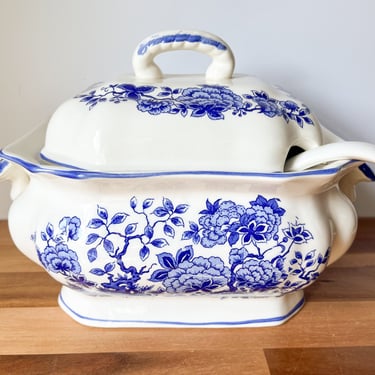 Large Blue and White Soup Tureen with Lid. Vintage French Country Tureen. Traditional Table Centerpiece. 