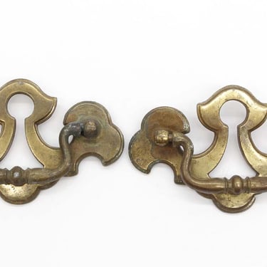 Pair of Brass Vintage 4.375 in. Chippendale Bail Drawer Pulls