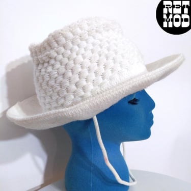 Deadstock Vintage 60s 70s White Crochet Winter Brim Hat with Chinstrap 