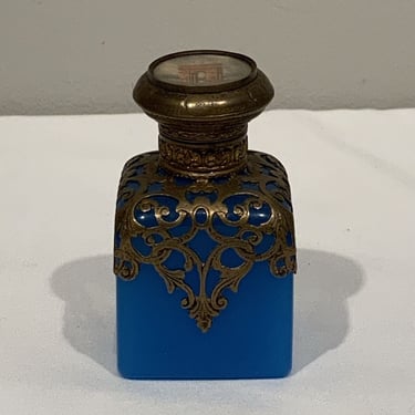 French Grand Tour Palais Royal Perfume Bottle Blue Opaline Ormolu Mount, small decorative glass bottle, elegant small oil bottle, victorian 