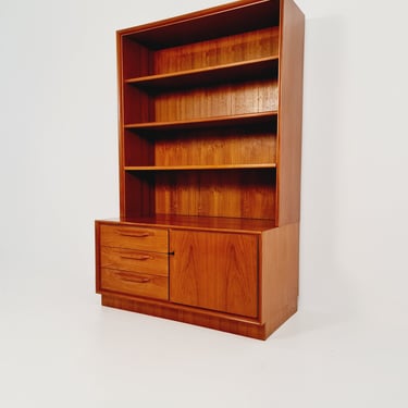 Scandinavian bookshelf with chest of cabinet teak veneer from the 60s by Strobeck Danish design 