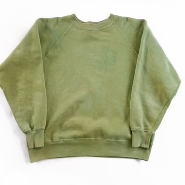faded sweatshirt / 60s sweatshirt / 1960s olive green faded raglan crew neck sweatshirt Largre 