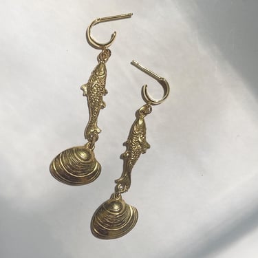 Fish shell earrings 