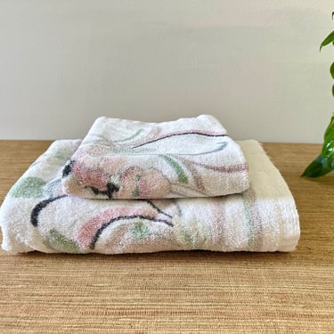 Vintage Springmaid Anastasia Hand and Bath Towel Set - Andre Richard 