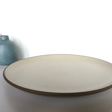 Set of 2 Early Heath Ceramics Dinner Plates in Sandalwood, Modernist 10 3/4" Dishes By Edith Heath, Saulsalito California Ceramics 