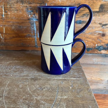 Best Friend Mug Set - Royal Blue and Orange/Beige Triangles 