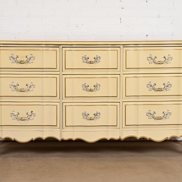 John Widdicomb Style French Provincial Louis XV Cream Lacquered and Gold Gilt Dresser, 1950s