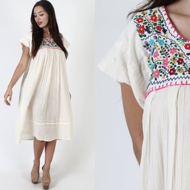 Cream Cotton Mexican Gauze Dress / Vintage Authentic Mexican Tourist Cover Up / Summer Vacation Floral Embroidered Ivory Midi 