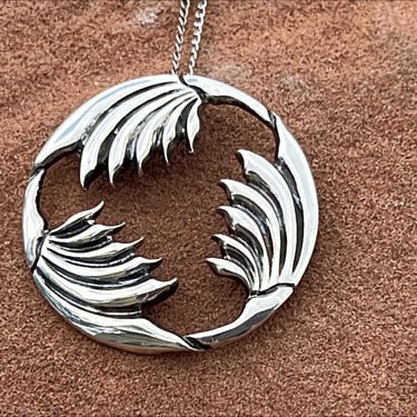 Hand & Hammer Vintage Sterling Silver Fish Fins Round Pendant on Thin Sterling 18 Inch Chain 