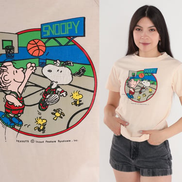 Vintage Peanuts Shirt 90s Snoopy T-Shirt Linus Basketballl Graphic Tee Cartoon Comic TShirt Nostalgia Kawaii Cute Dog Funny Peach 1990s XS 