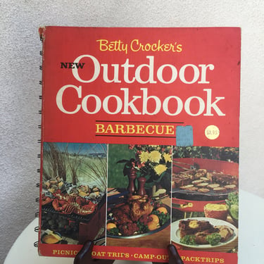 Vintage 1967 Betty Crocker's new Outdoor Cookbook Barbecue hardcover 