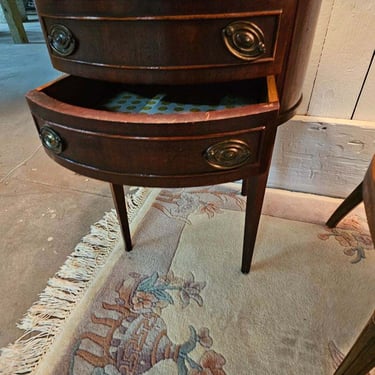 Table – Solid Wood Accent or Dining Table with Classic Design