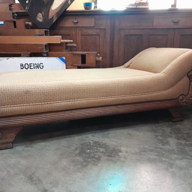 Antique Lounging Chaise 31 x 26 x 75