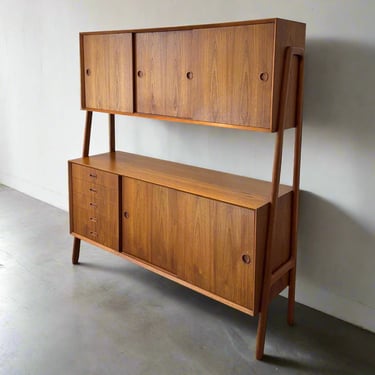 Omann Jun. Møbelfabrik Model #3 Tall Sideboard / Highboard Designed by Gunni Omann - #A1712