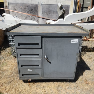 Metal Rolling Tool Cart 42.25 x 38 x 25
