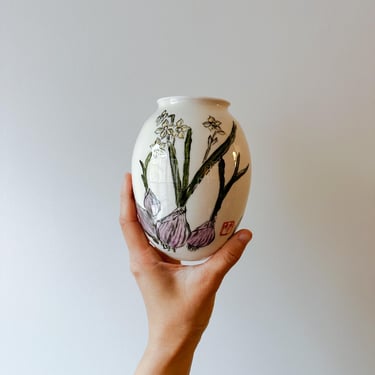 Bamboo Brush Spring Bulb Vase // handmade ceramic pottery 