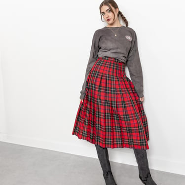 RED PLAID KILT Pleated Skirt Midi Vintage Fall Winter Rayon / 27.5 28 Inch Waist / Size 7 