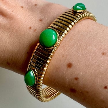 Round Green Stone Gold Cobra Bracelet