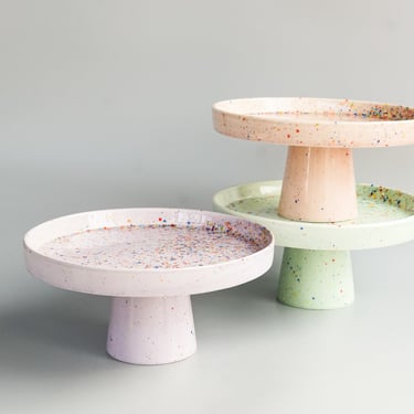 Egg Back Home: Party Cake Stand